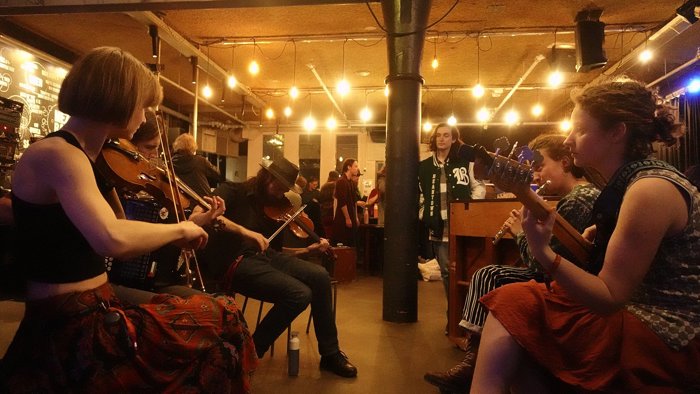 Event: Social Dance in de Mezrab met Jonathan de Neck en Duo Baftig banner